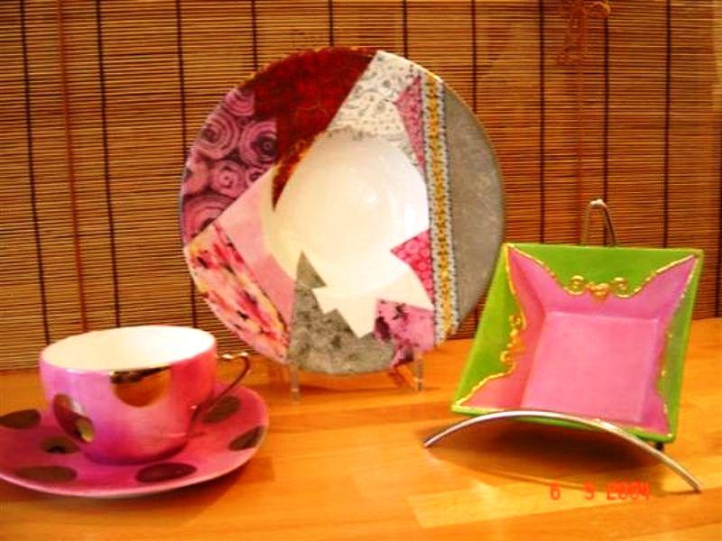 julia03.jpg - Centre de table,  tasse et sa soucoupe & ravier