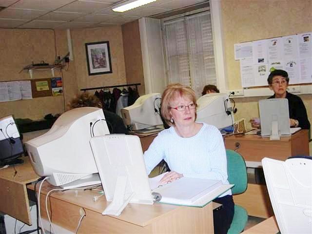 infjeu5.jpg - Jeudi  11 heures : Claudine M, Liliane St G.